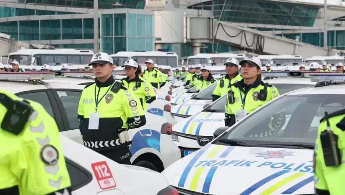 Erzurum'da polis ve jandarmaya 74 araç takviyesi