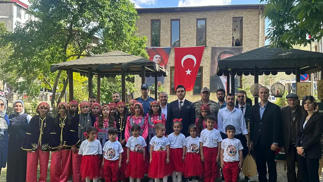 Bahçesaray'da öğrenme haftasında emek ve eğitim buluştu