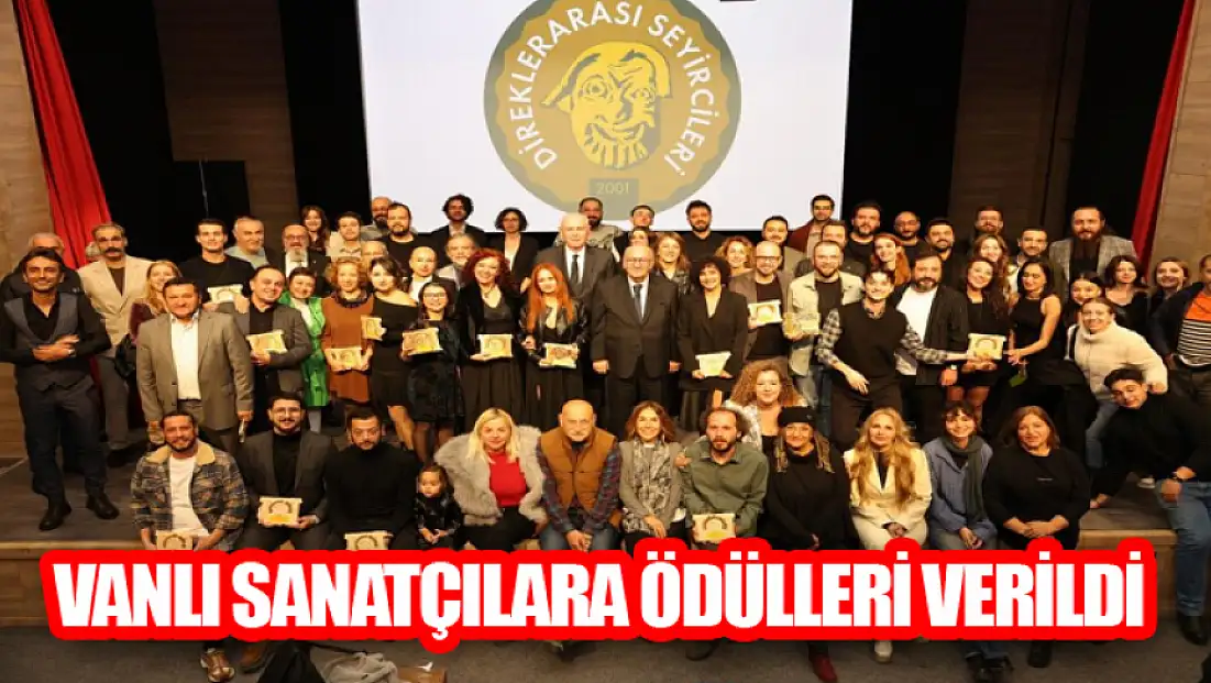 Vanlı sanatçılara ödülleri verildi