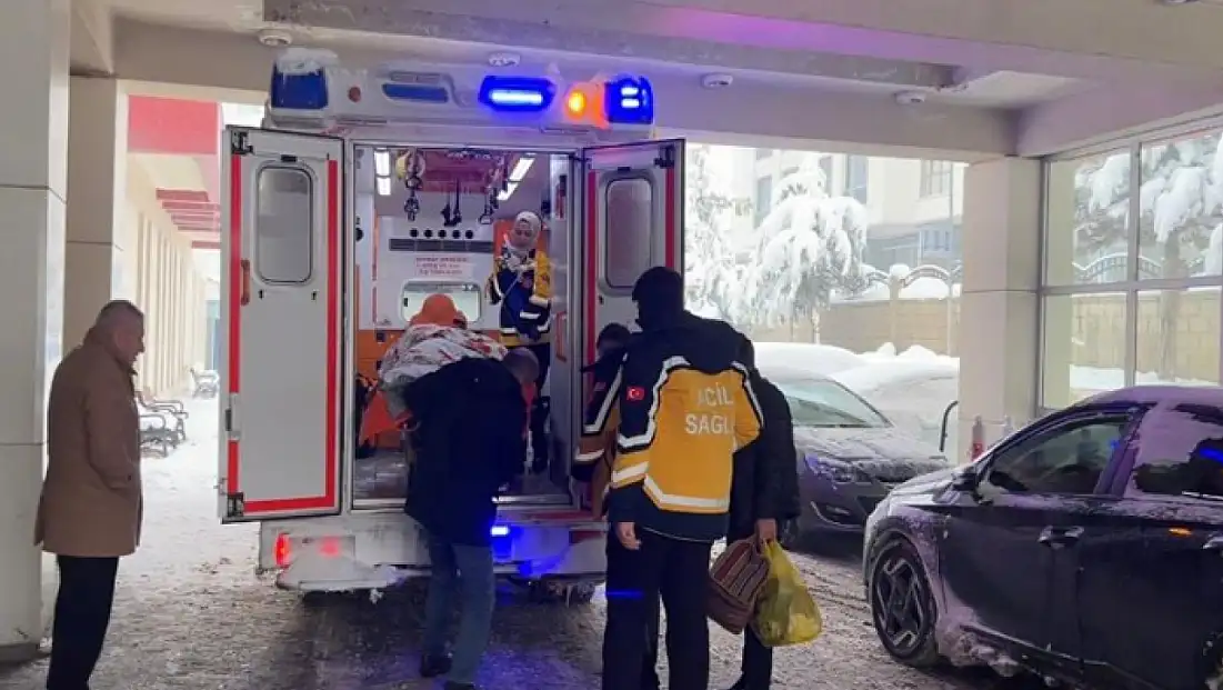 Muş’ta özel donanımlı obez ambulansla hasta nakli gerçekleştirildi