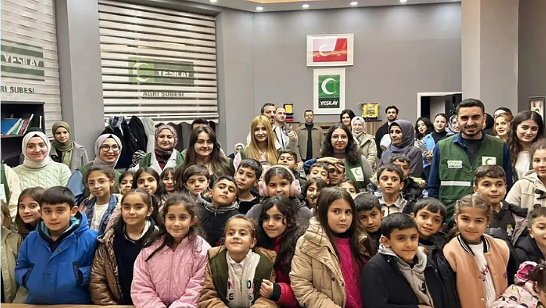 Patnoslu öğrenciler 'Toti ile Poti' oyununu izledi