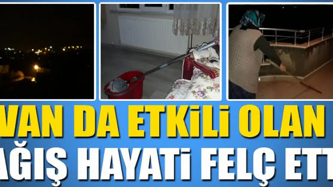 Van da etkili olan yağış hayati felç etti