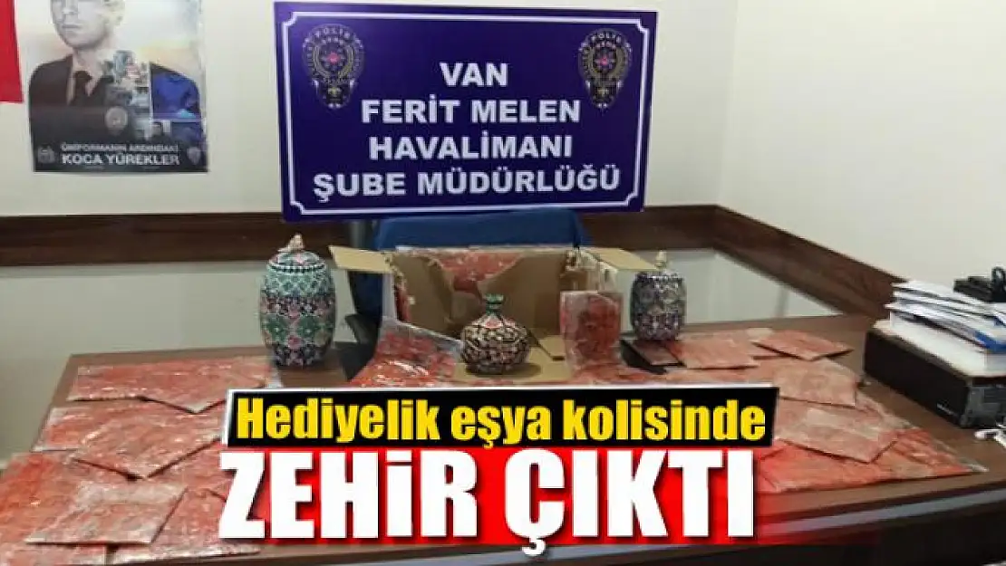 Hediyelik eşya kolisinde zehir çıktı