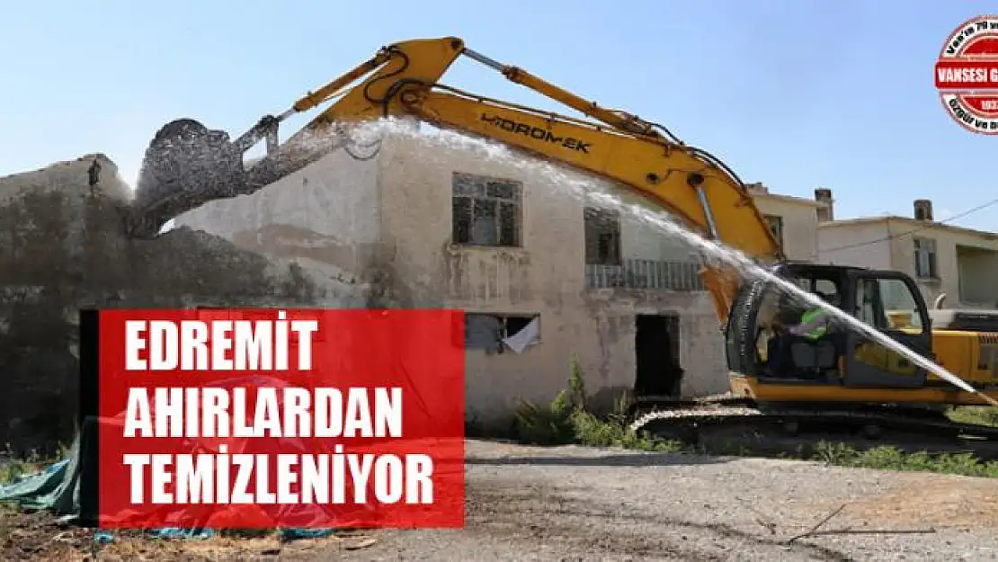 Edremit ahırlardan temizleniyor