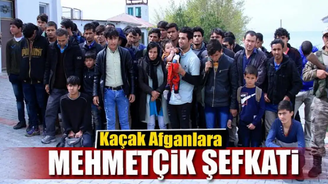 Kaçak Afganlara Mehmetçik şefkati