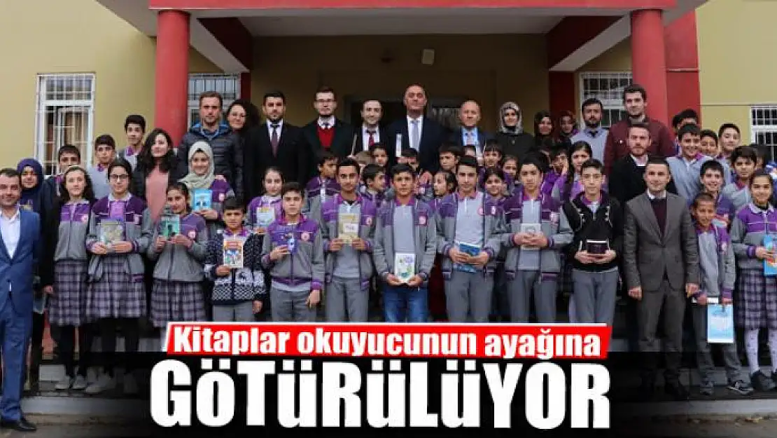 Kitaplar okuyucunun ayağına götürülüyor