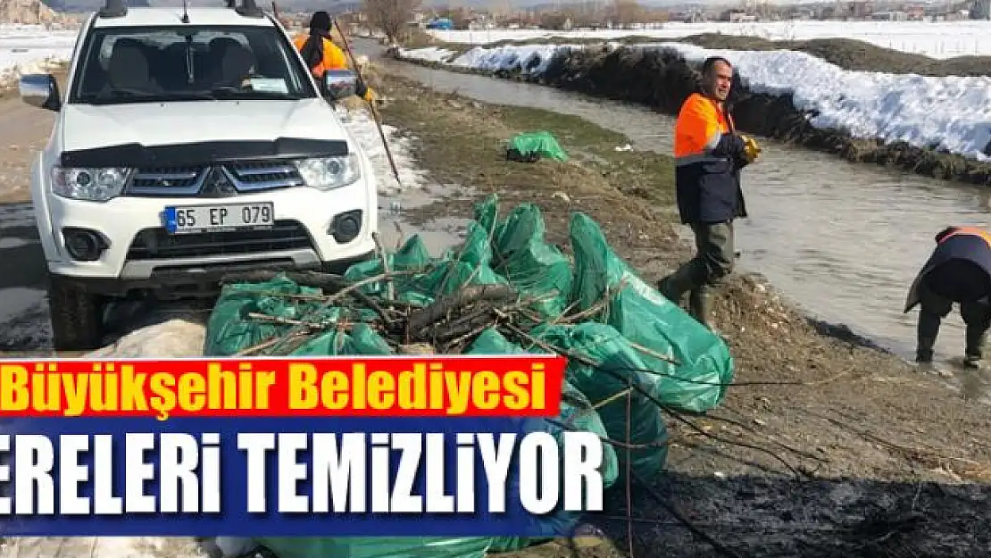 BÜYÜKŞEHİR DERELERİ TEMİZLİYOR