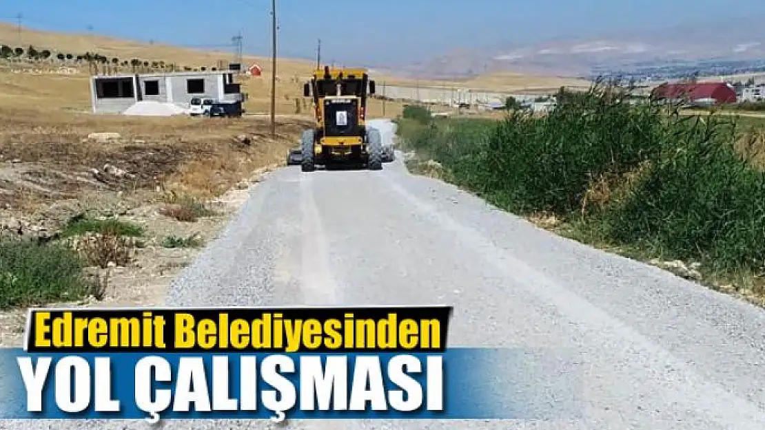 Edremit Belediyesinden yol çalışması