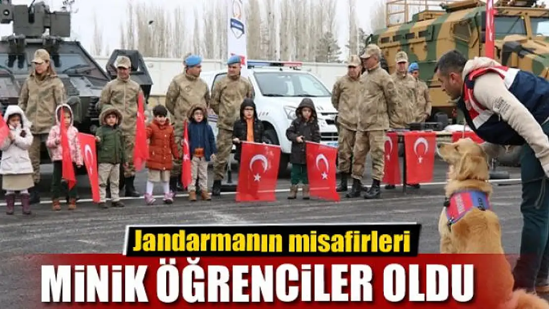 Jandarmanın misafirleri minik öğrenciler oldu 