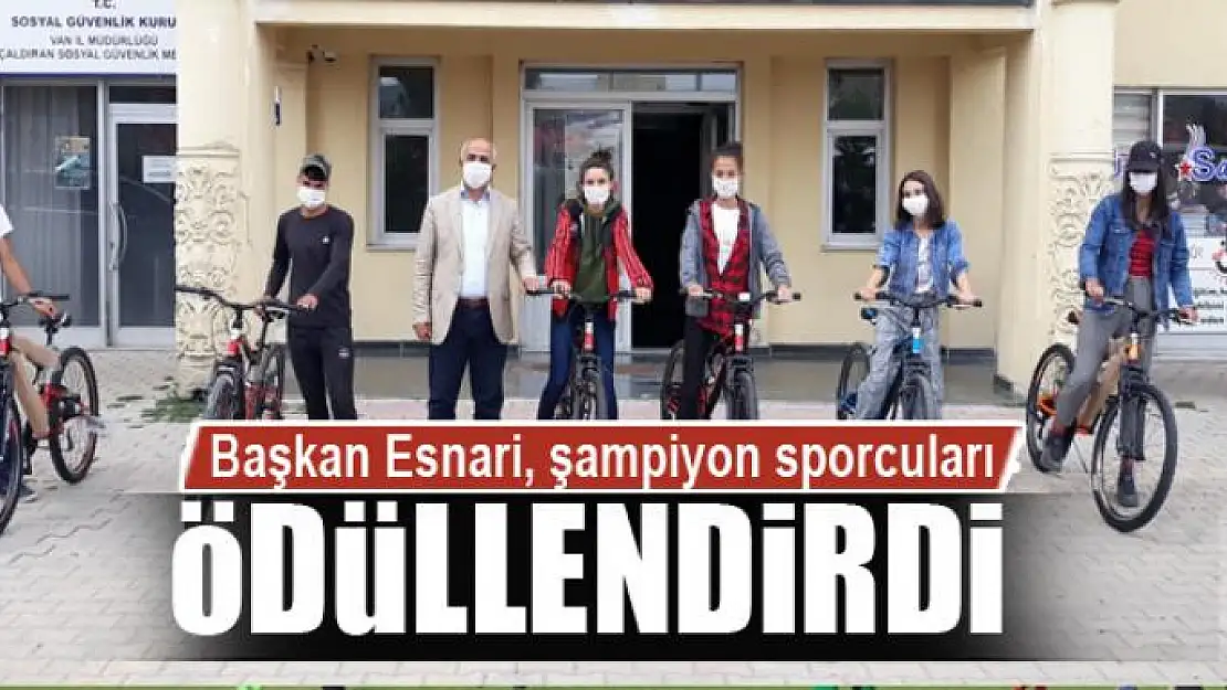 Başkan Esnari, şampiyon sporcuları ödüllendirdi