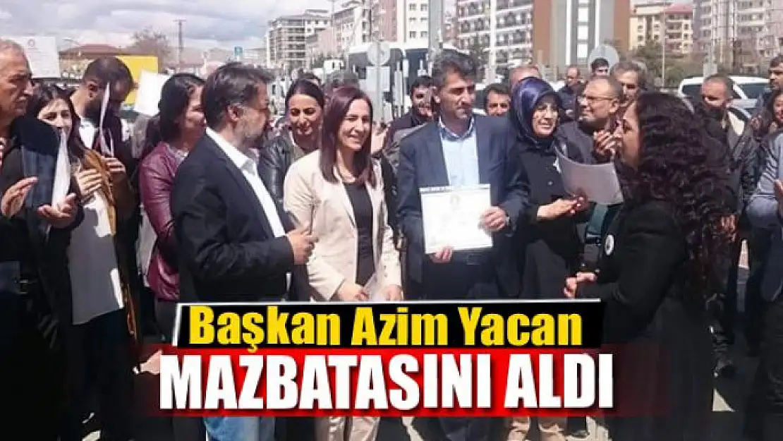 Başkan Azim Yacan mazbatasını aldı