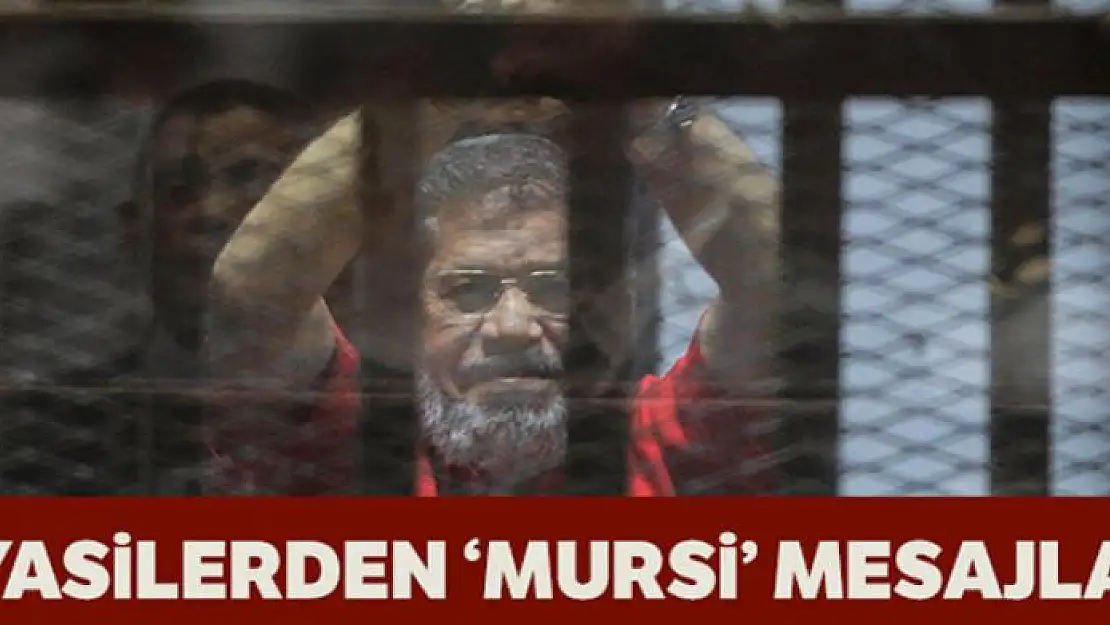 Siyasilerden 'Mursi' mesajları