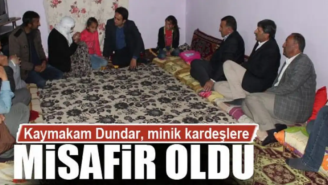 Kaymakam Dundar, minik kardeşlere misafir oldu