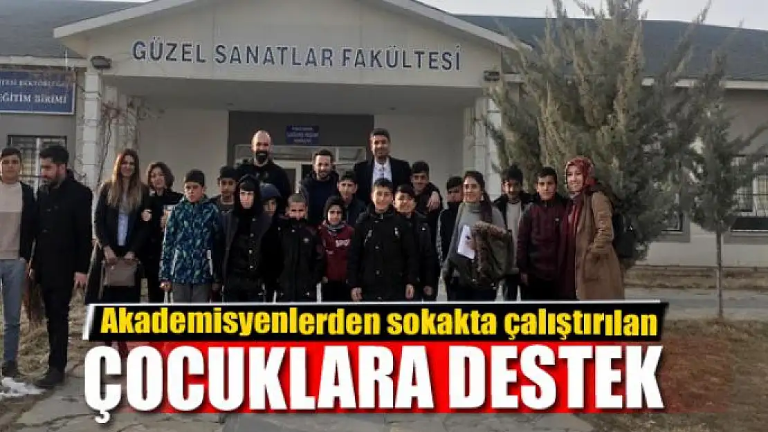 Akademisyenlerden sokakta çalıştırılan çocuklara destek