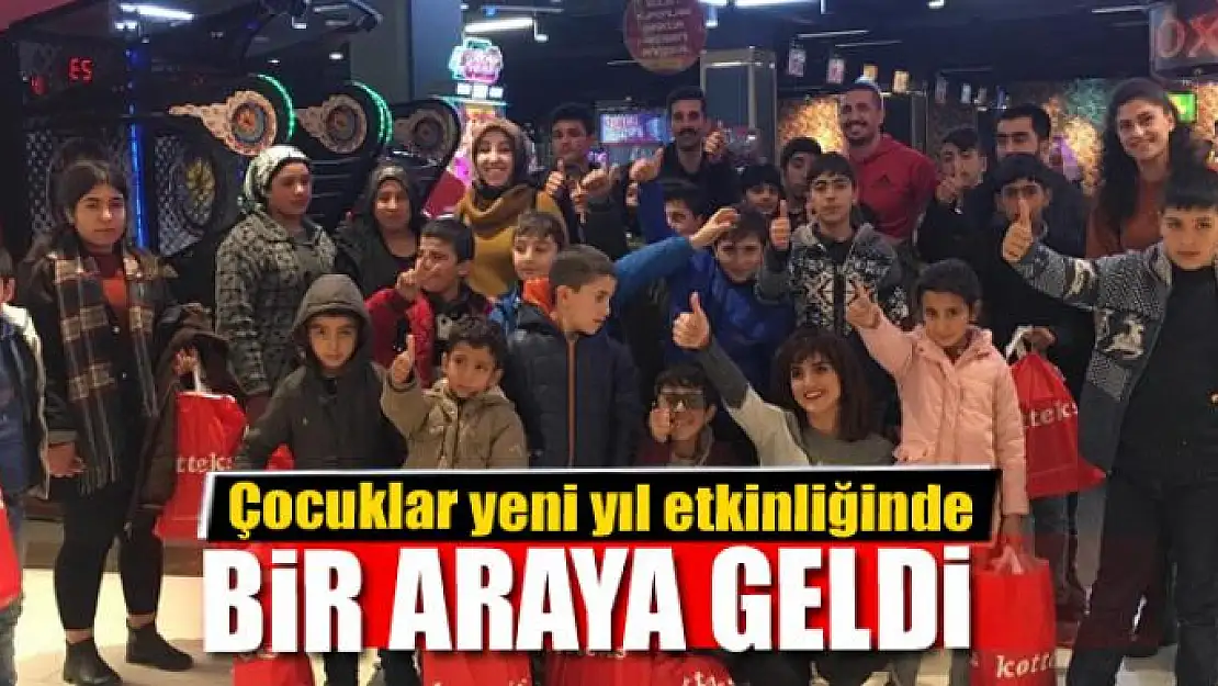 Çocuklar yeni yıl etkinliğinde buluştu 