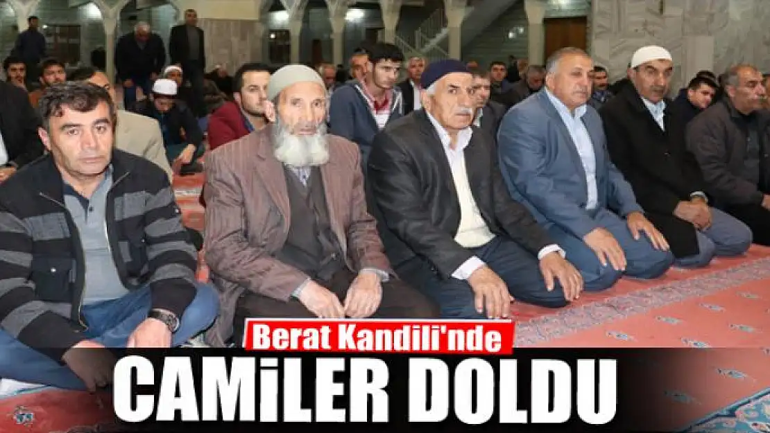 Berat Kandili'nde Van'da camiler doldu 