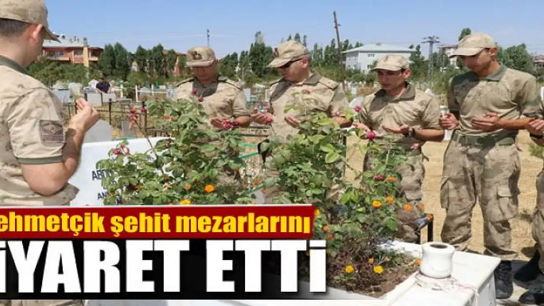 Mehmetçik şehit mezarlarını ziyaret etti