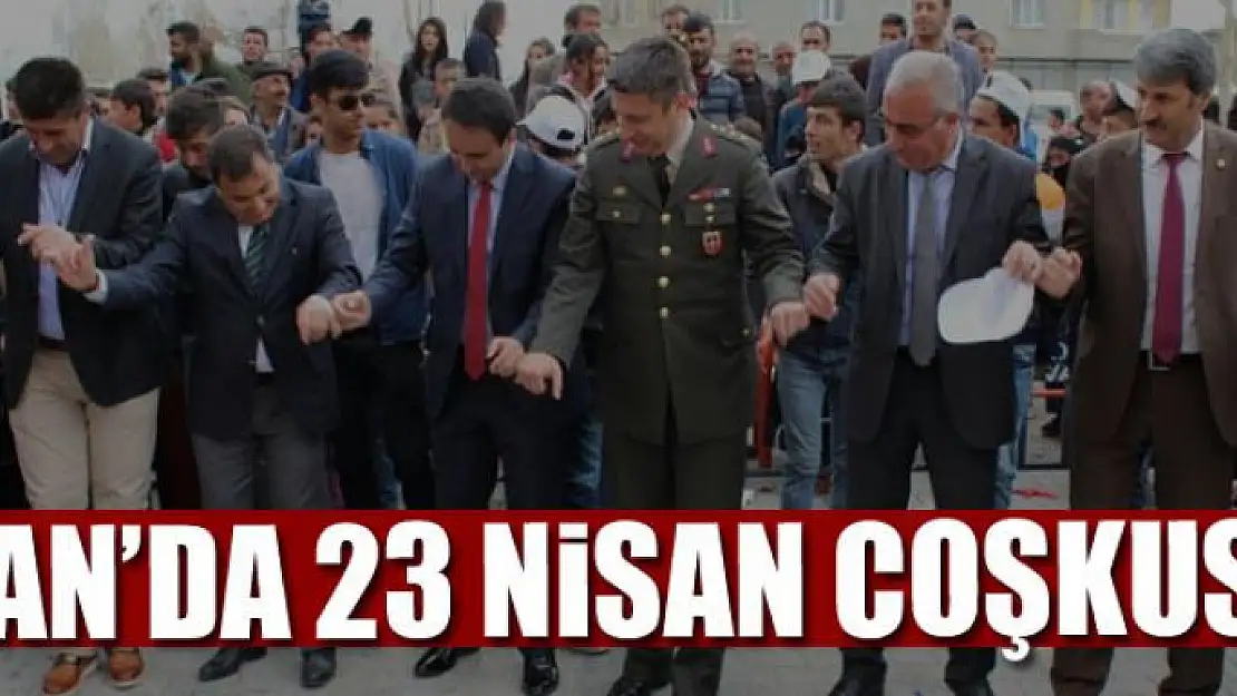 Van'da 23 Nisan coşkusu