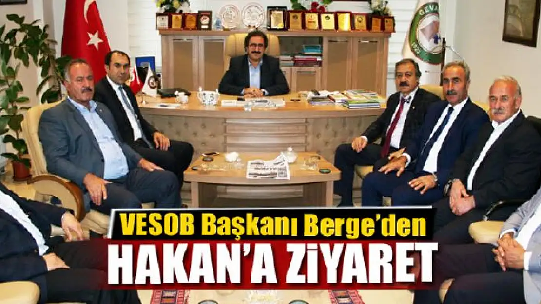 Başkan Berge'den Başkan Hakan'a plaket