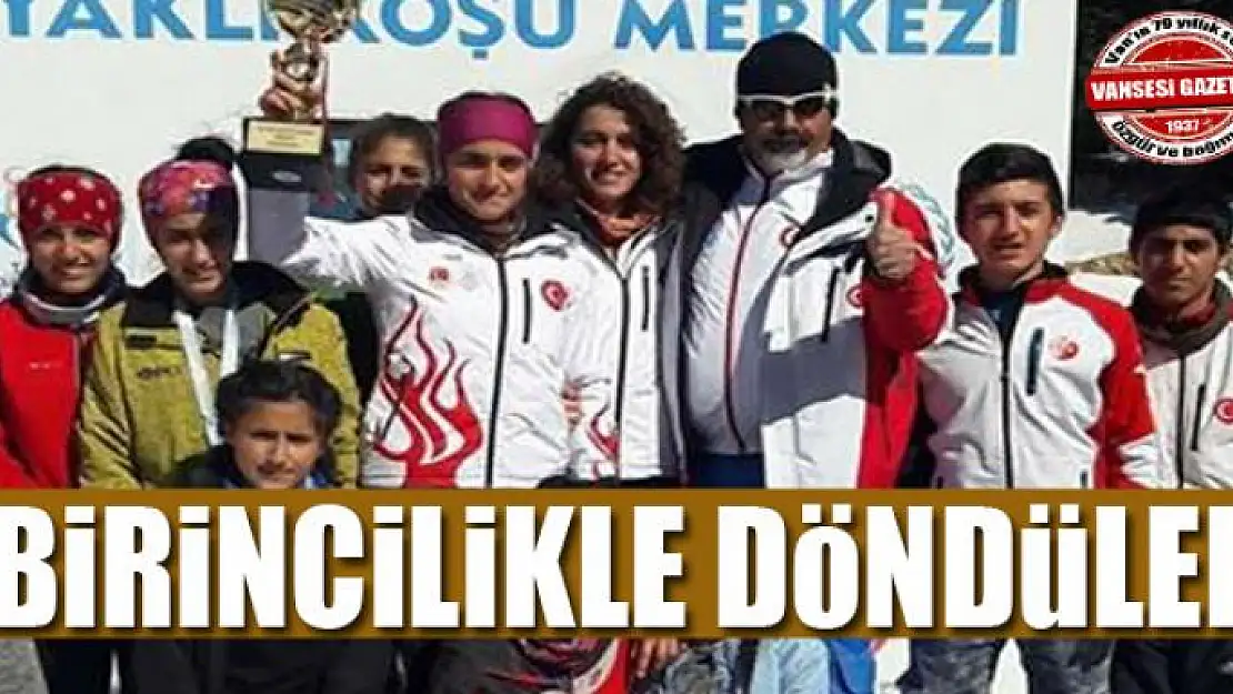 Vanlı kayakçılar birincilikle döndü