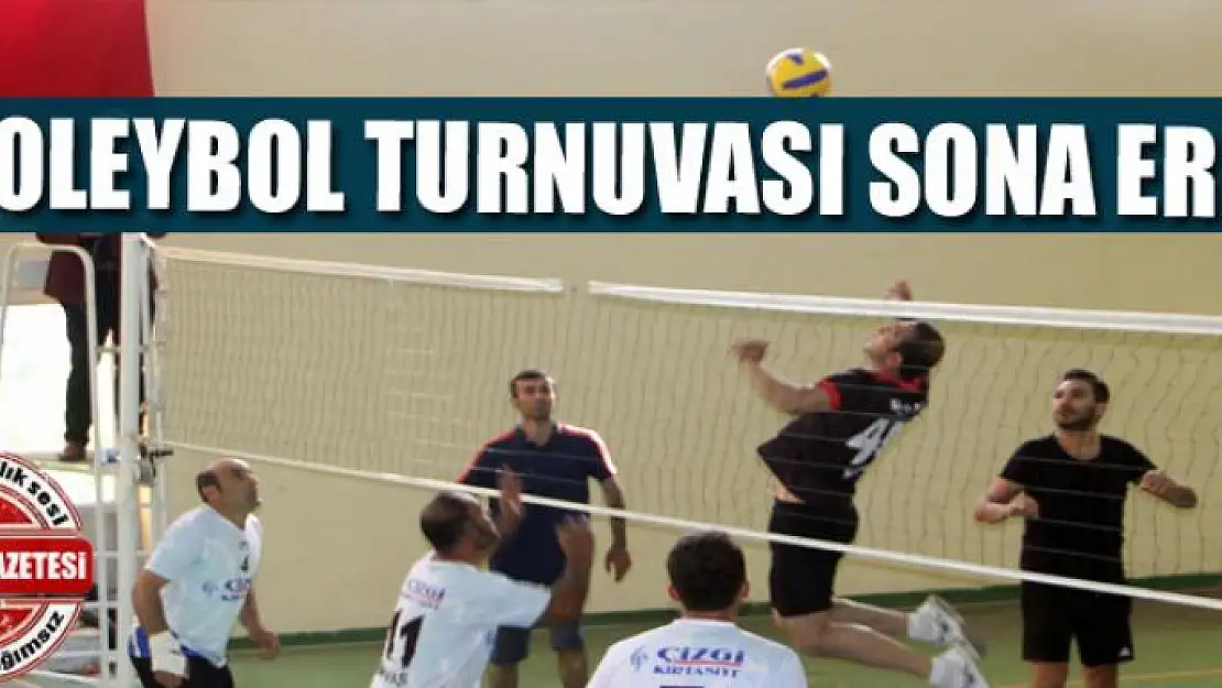 VOLEYBOL TURNUVASI SONA ERDİ