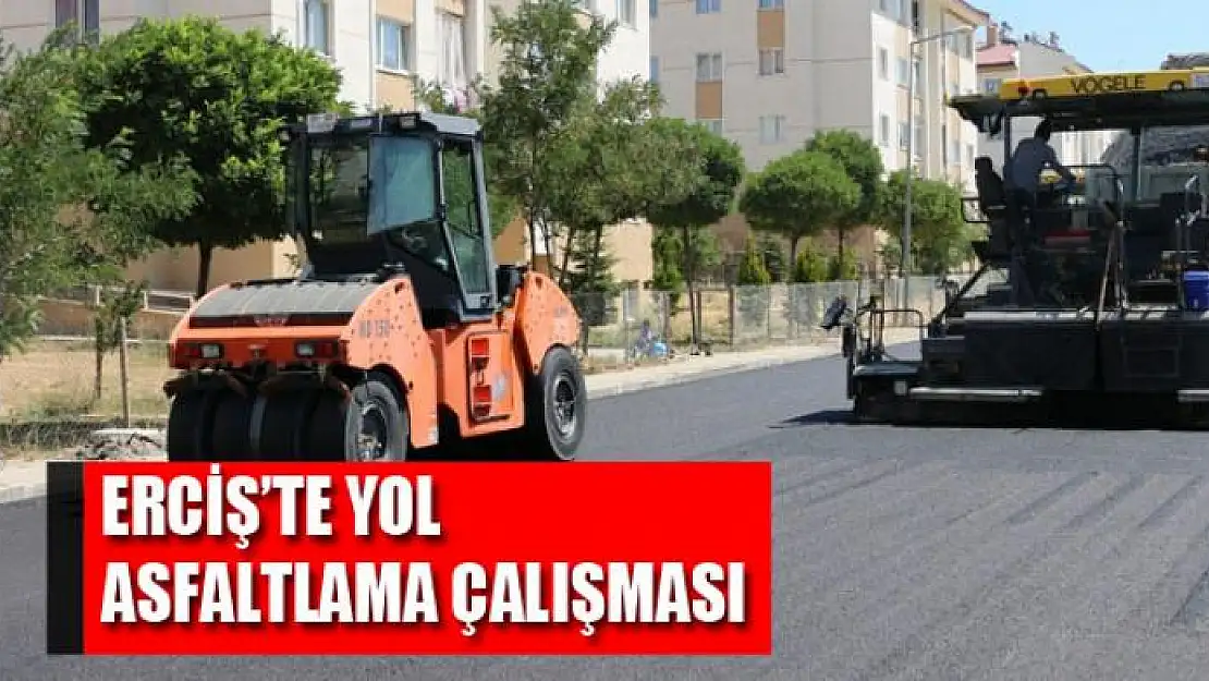 Erciş'te yol asfaltlama çalışması