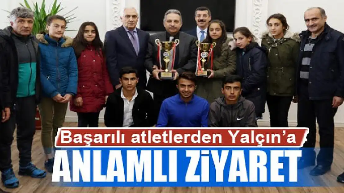 Başarılı atletlerden Genel Sekreter Yalçın'a ziyaret