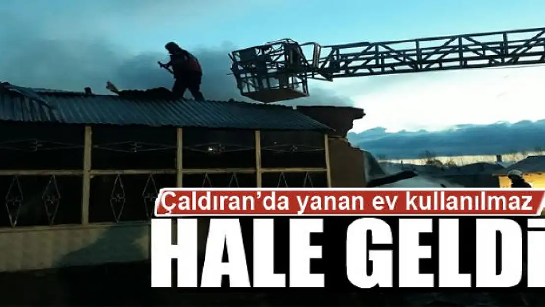  Çaldıran'da ev yangını 