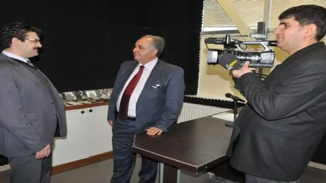 ACAR'DAN VAN TV'YE ZİYARET