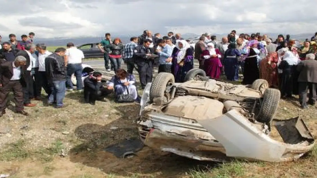 DÜĞÜN KONVOYUNDA KAZA: 5 YARALI