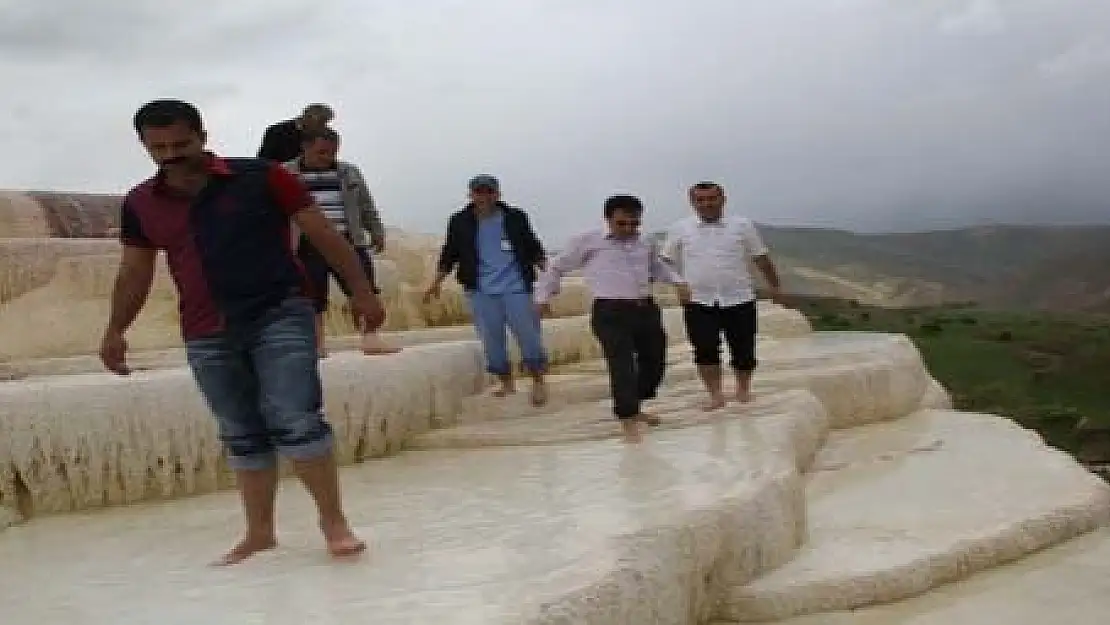 PAMUKKALE DEĞİL BURASI BAŞKALE