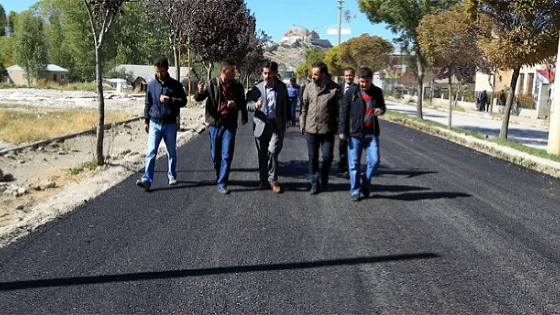 BEKİR KAYA ASFALT ÇALIŞMALARINI DENETLEDİ