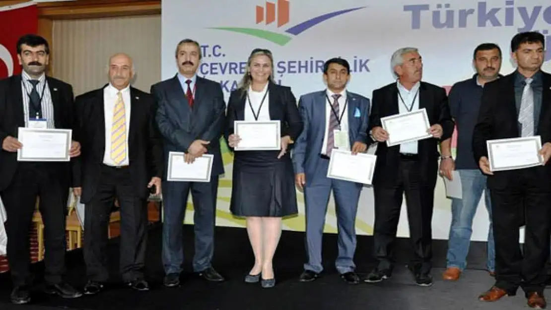 Vanlı muhtarlar çevre seminerine katıldı