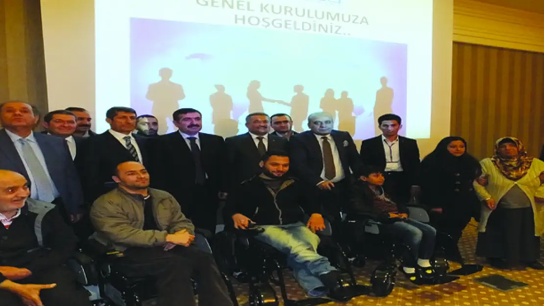 Vadsiad Kuruluşunu Kokteyle Kutladı