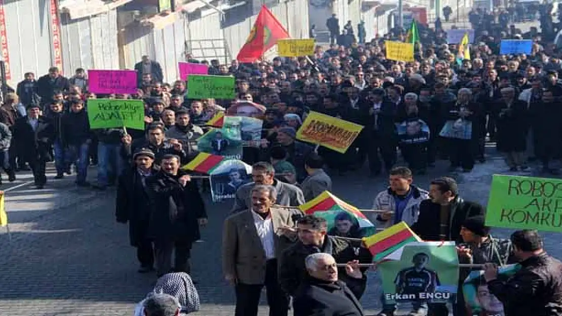 ROBOSKİ İÇİN TABUTLU PROTESTO