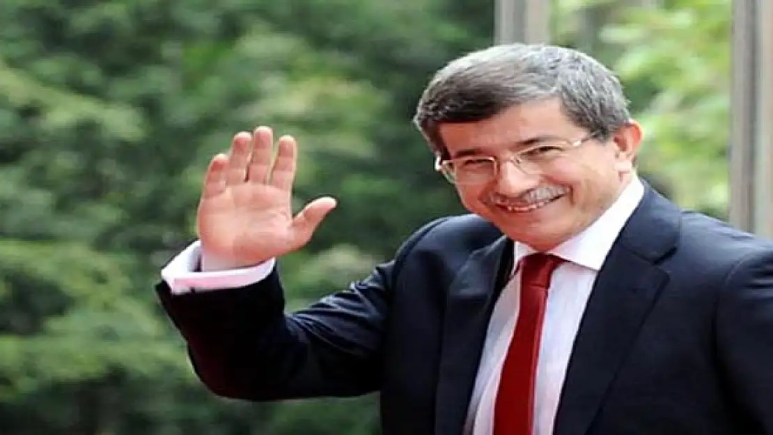 BAKAN DAVUTOĞLU VANA GELİYOR