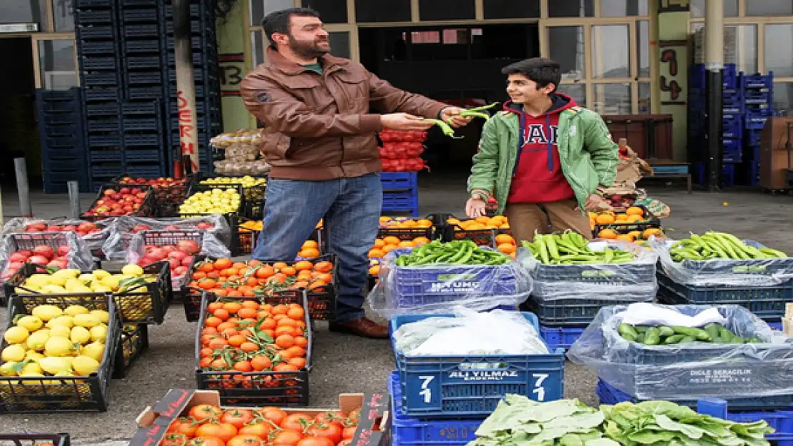 SEBZE FİYATLARINA NAKLİYE ZAMMI