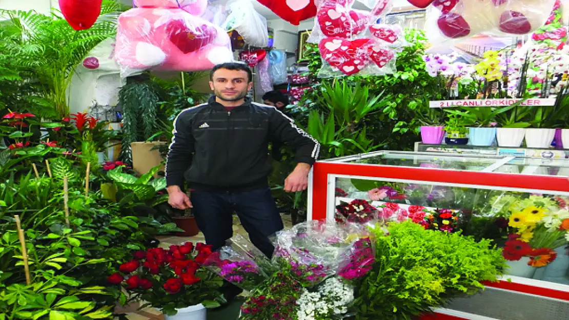 Çiçekçiler Sevgililer Gününe  Hazır