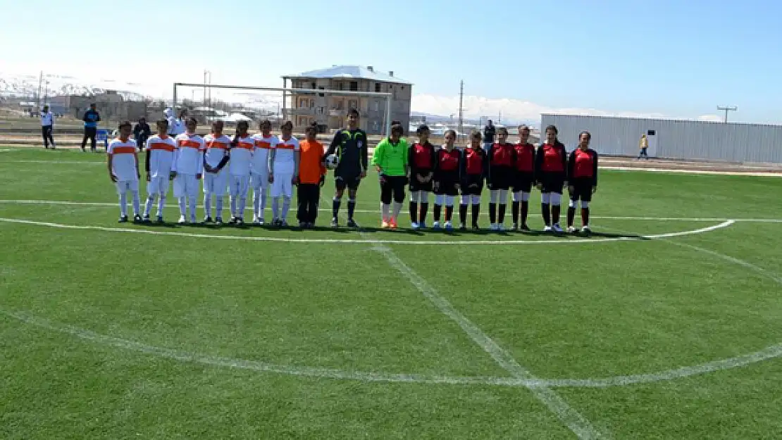 Yıldızlar Futbol Bölge Müsabakaları Van'da Yapıldı