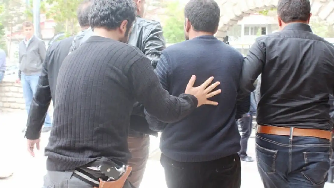 CAMİDE İNTİHAR GİRİŞİMİ