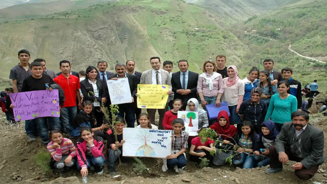 MÜDÜRLERİ İÇİN HATIRA ORMANI OLUŞTURULDU