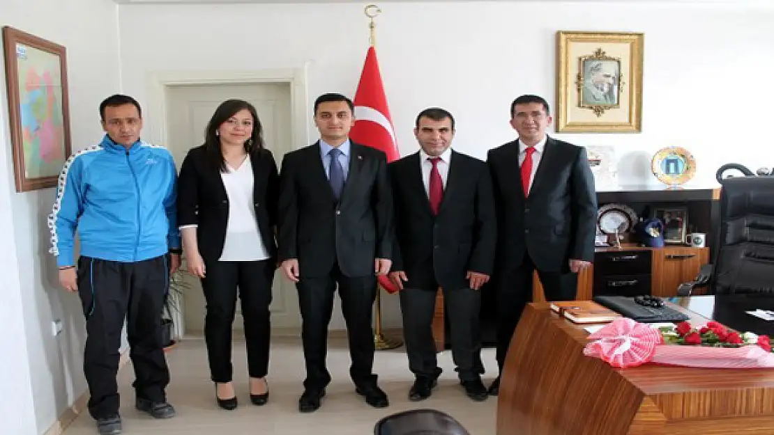 ÖĞRETMENLERDEN KAYMAKAM'A ZİYARET