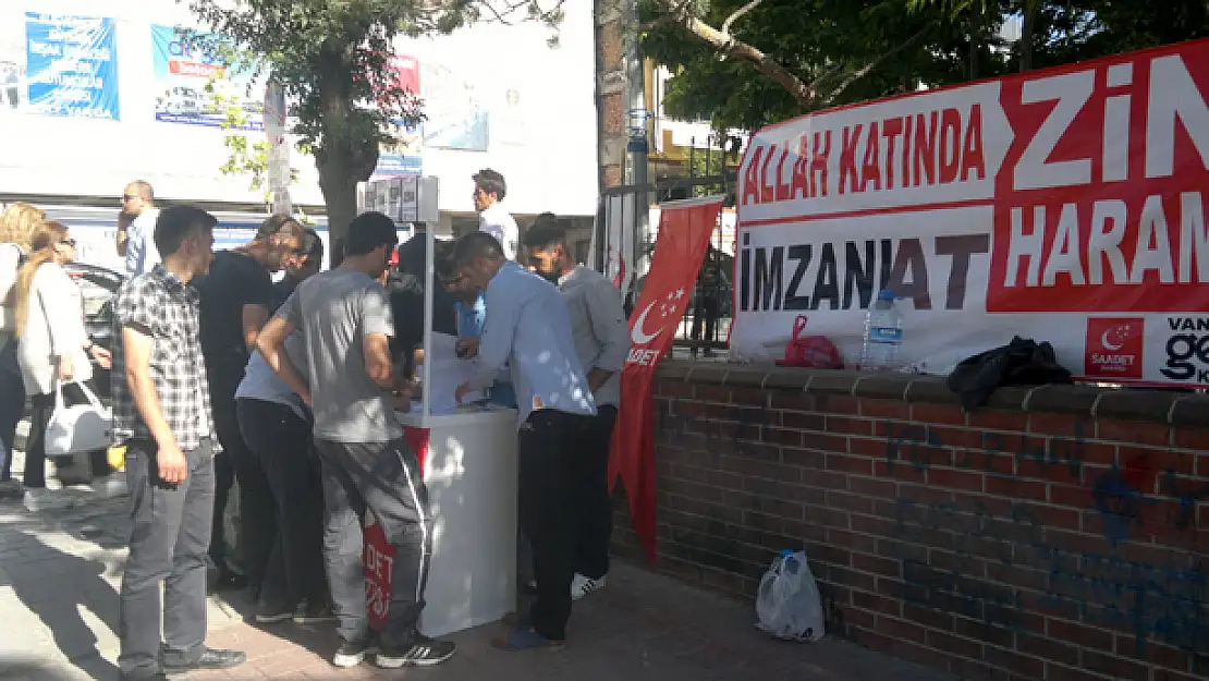 Saadet Partisi İmza Kampanyası Başlattı