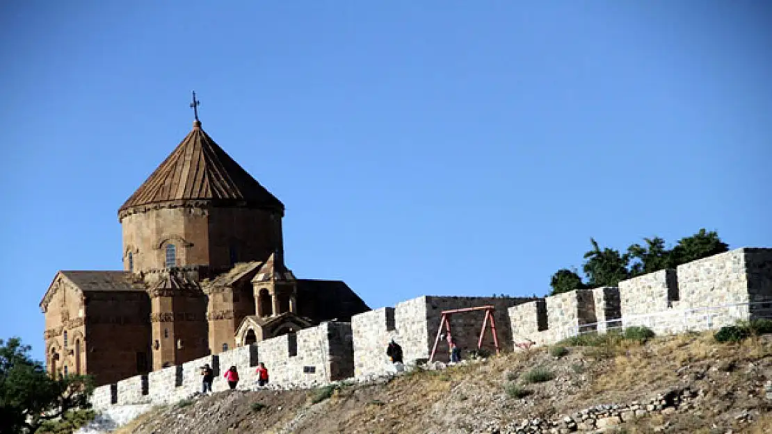 Akdamar Manastırı Restore Ediliyor