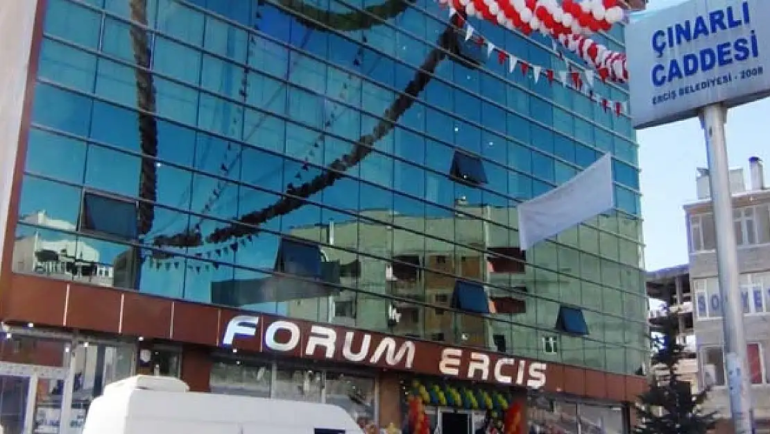 Forum Erciş Şubesini Açtı