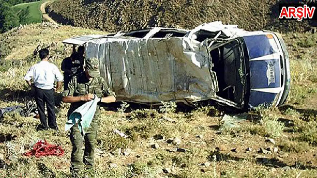 Asker Taşıyan Minübüs Kaza Yaptı: 2 Ölü, 3 Yaralı 