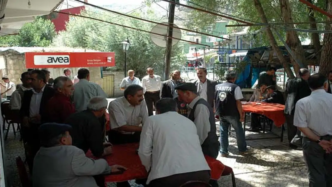 Çatak Belediyesi'nden Esnafa Kaldırım İşgali Uyarısı