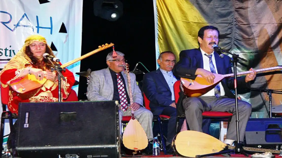 Ercişli Aşık Emrah ve Selvi Festivali Sona Erdi