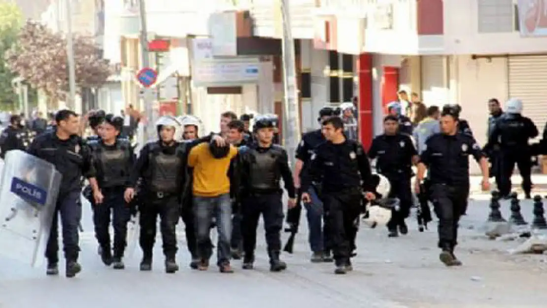 Van'da Çıkan Olaylarda 78 Kişi Tutuklandı