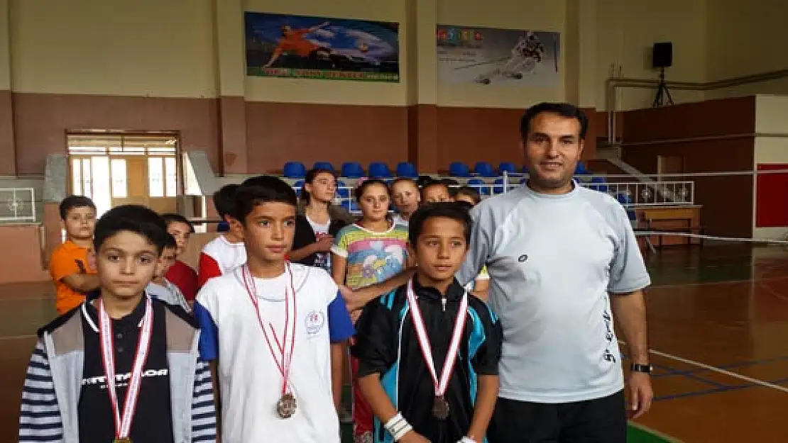 Badminton İl Birinciliği Sona Erdi